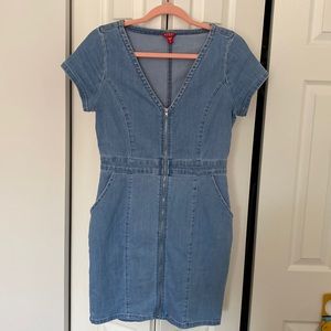 Jeans dress for guess.